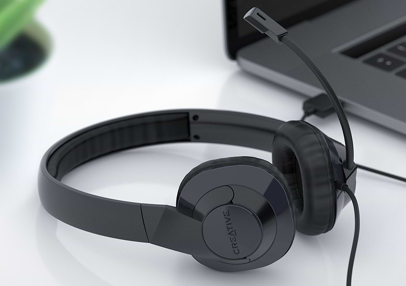 אוזניות חוטיות Creative HS-720-V2 USB - צבע שחור שנה אחריות ע"י היבואן הרשמי
