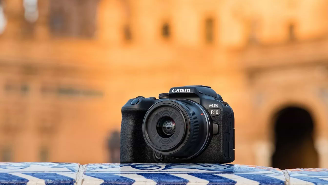 עדשת Canon RF-S 18-45mm f/4.5-6.3 IS STM - צבע שחור שלוש שנות אחריות ע"י היבואן הרשמי