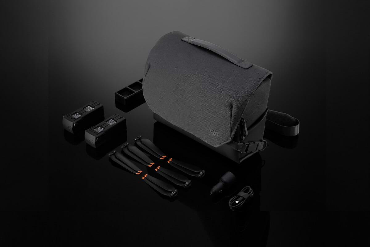 ערכת אביזרים לרחפן DJI Mavic 3 Fly More Kit - שנה אחריות ע"י היבואן הרשמי