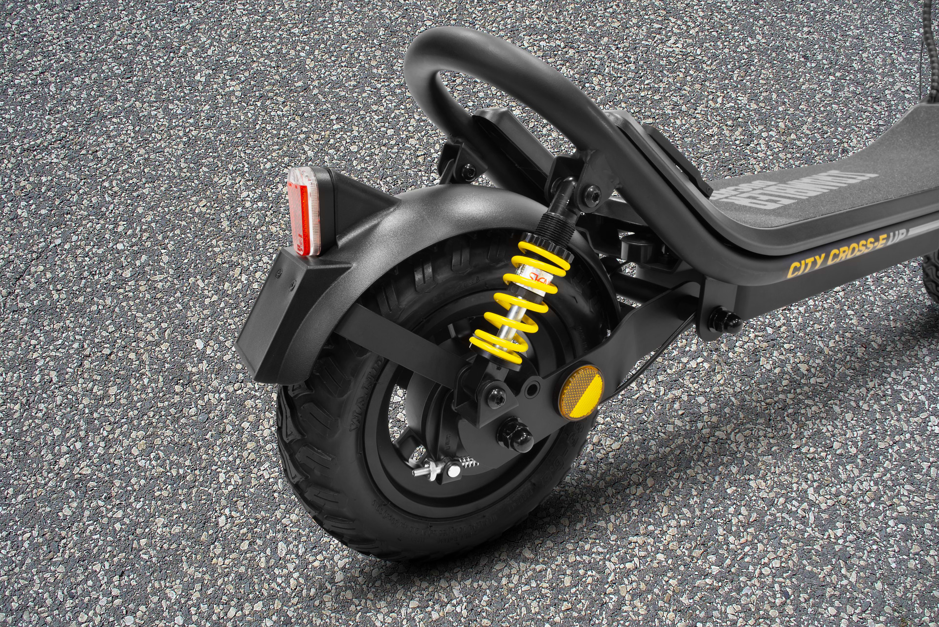 קורקינט חשמלי מתקפל Ducati Scrambler City Cross-E UP - צבע שחור שנה אחריות ע"י היבואן הרשמי
