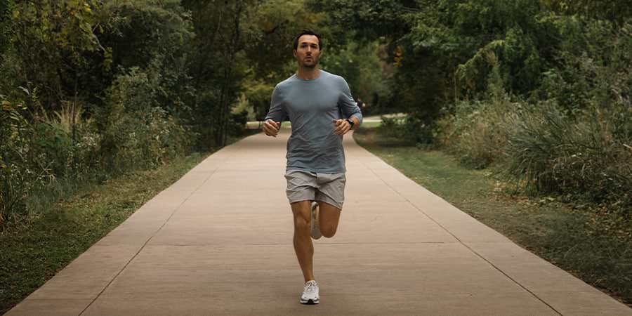 שעון ספורט חכם Garmin Forerunner 165 Music GPS 43mm - צבע שחור שנתיים אחריות ע"י היבואן הרשמי
