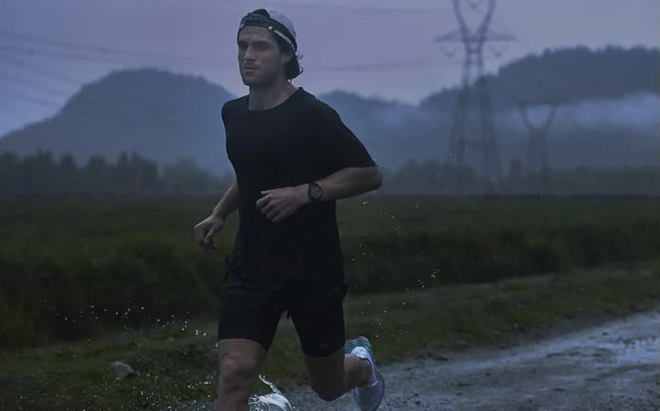 שעון ספורט חכם Garmin Forerunner 265S GPS 41mm - צבע שחור שנתיים אחריות ע"י היבואן הרשמי