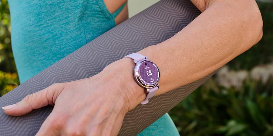 שעון חכם Garmin Lily 2 35.4mm - צבע קרם מוזהב שנתיים אחריות ע"י היבואן הרשמי