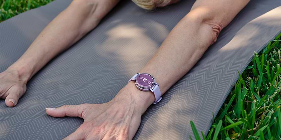 שעון חכם Garmin Lily 2 35.4mm - צבע קרם מוזהב שנתיים אחריות ע"י היבואן הרשמי