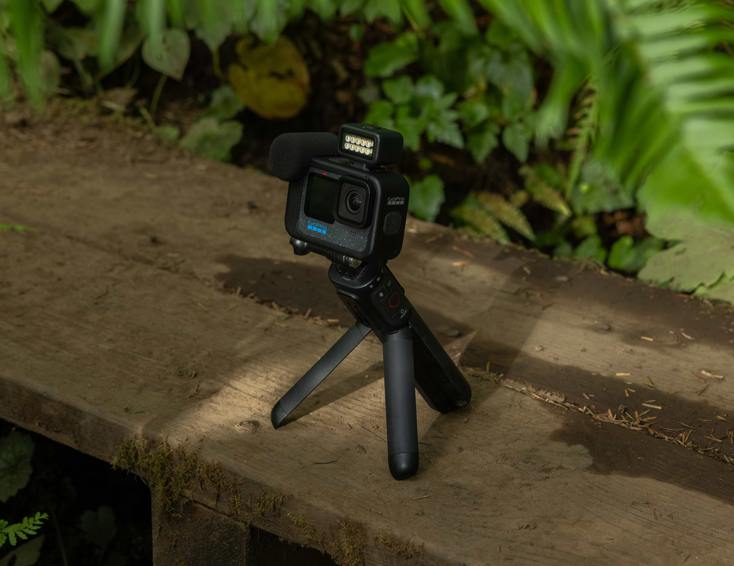 מצלמת אקסטרים GoPro Hero 12 Black Creator Edition - צבע שחור שנתיים אחריות ע"י היבואן הרשמי