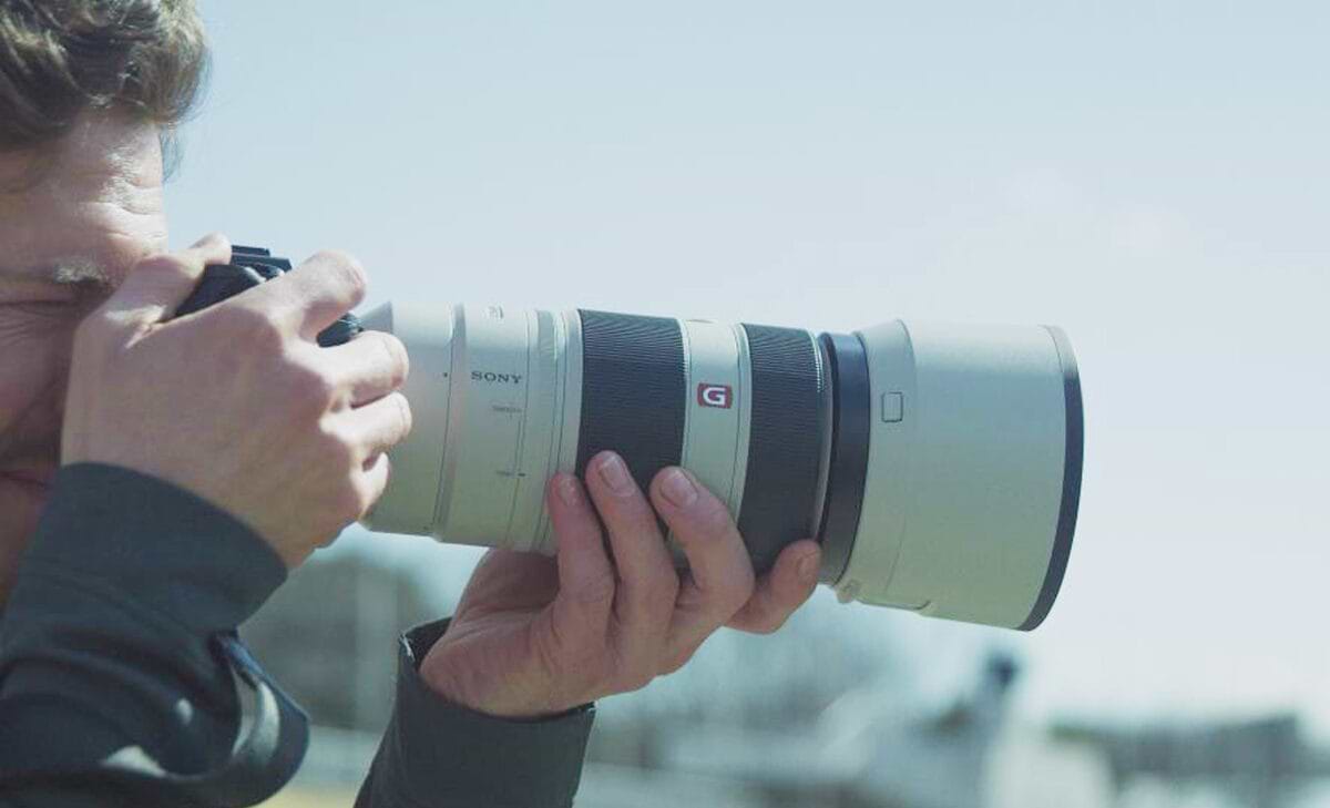 עדשת Sony FE 100-400mm f/4.5-5.6 GM OSS - צבע לבן שלוש שנות אחריות ע"י היבואן הרשמי
