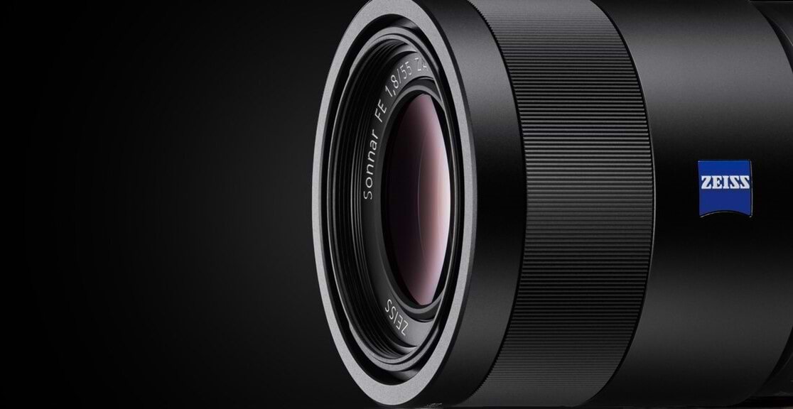 עדשת Sony Sonnar T* FE 55mm f/1.8 ZA - צבע שחור שלוש שנות אחריות ע"י היבואן הרשמי