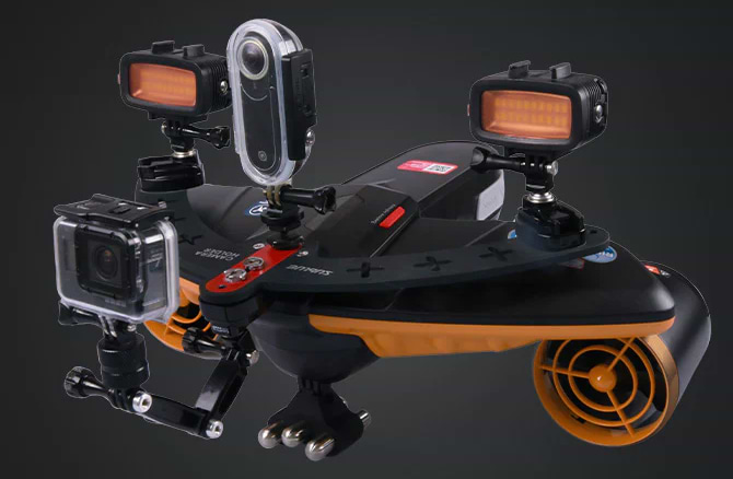סקוטר תת ימי חשמלי Sublue Navbow Plus - צבע שחור ואפור שנה אחריות ע"י היבואן הרשמי