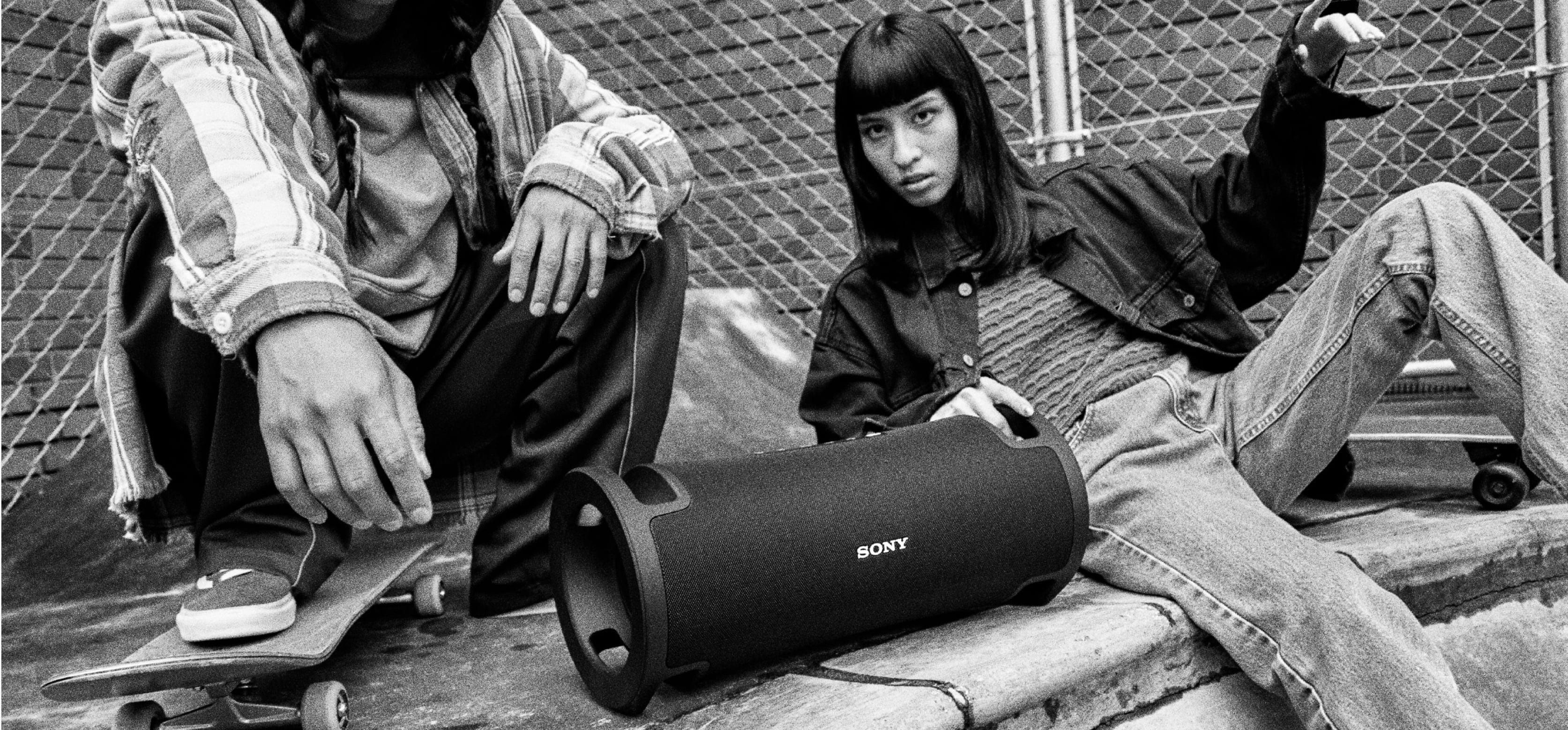 רמקול אלחוטי נייד Sony ULT FIELD 7 SRSULT70B 45W IP67 - צבע שחור שנה אחריות ע"י היבואן הרשמי