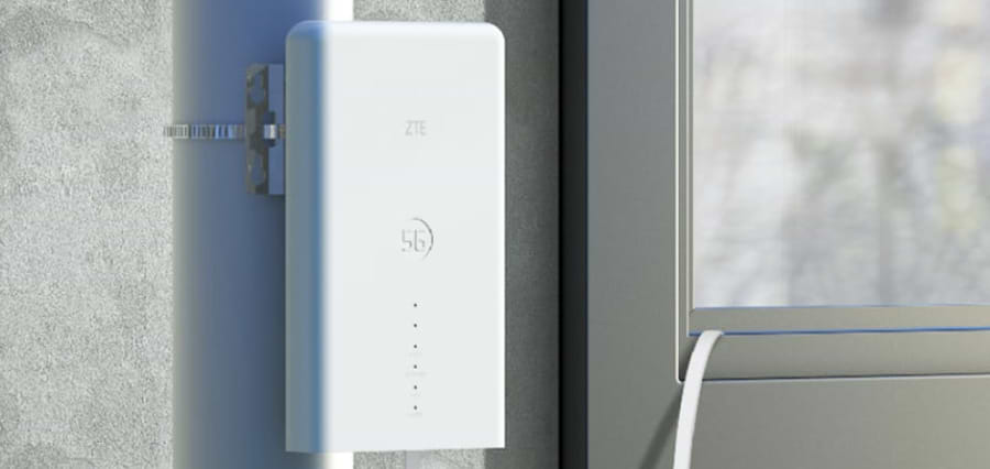 נתב סלולרי חיצוני ZTE MC889 5G IP65 - צבע לבן שנה אחריות ע"י היבואן הרשמי