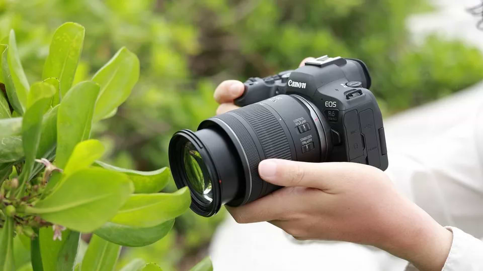 עדשת Canon RF 28-70mm f/2.8 IS - צבע שחור שלוש שנות אחריות ע"י היבואן הרשמי