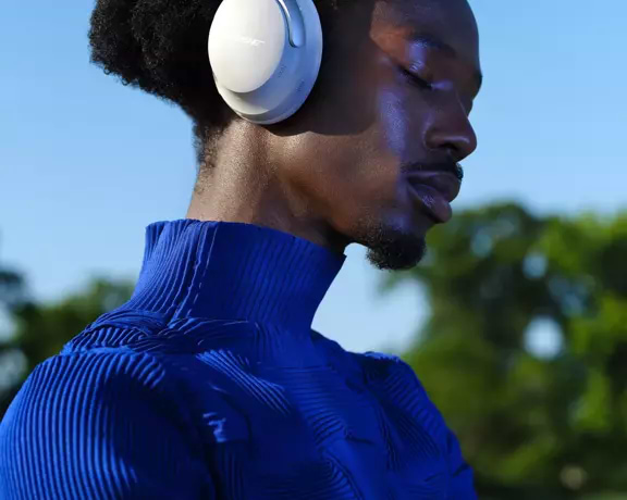 אוזניות אלחוטיות Bose QuietComfort Ultra - צבע לבן יהלום שנה אחריות ע"י היבואן הרשמי - מהדורה מוגבלת