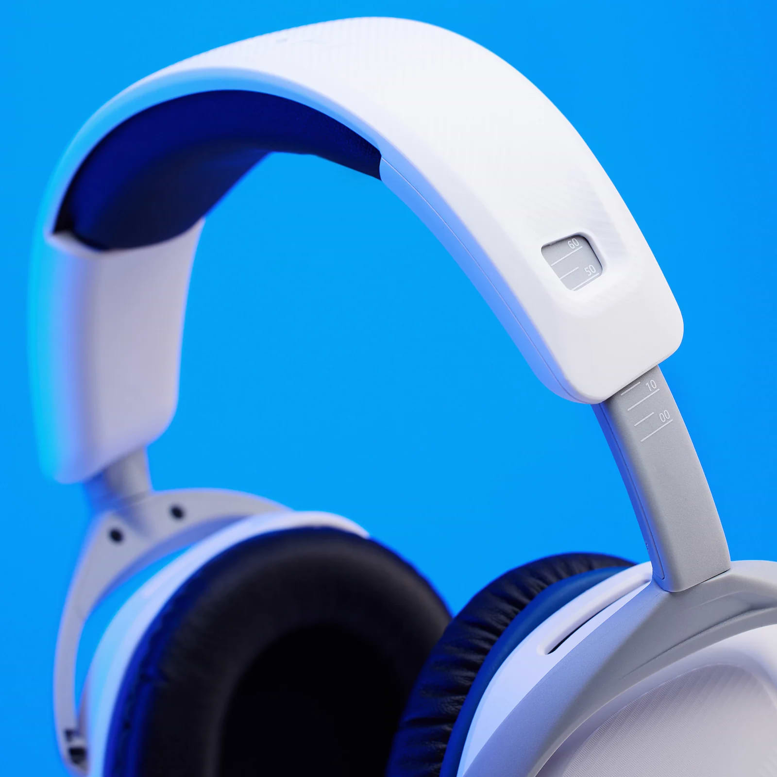 אוזניות חוטיות HyperX Cloud Stinger 2 for Playstation - צבע לבן שנה אחריות ע"י היבואן הרשמי