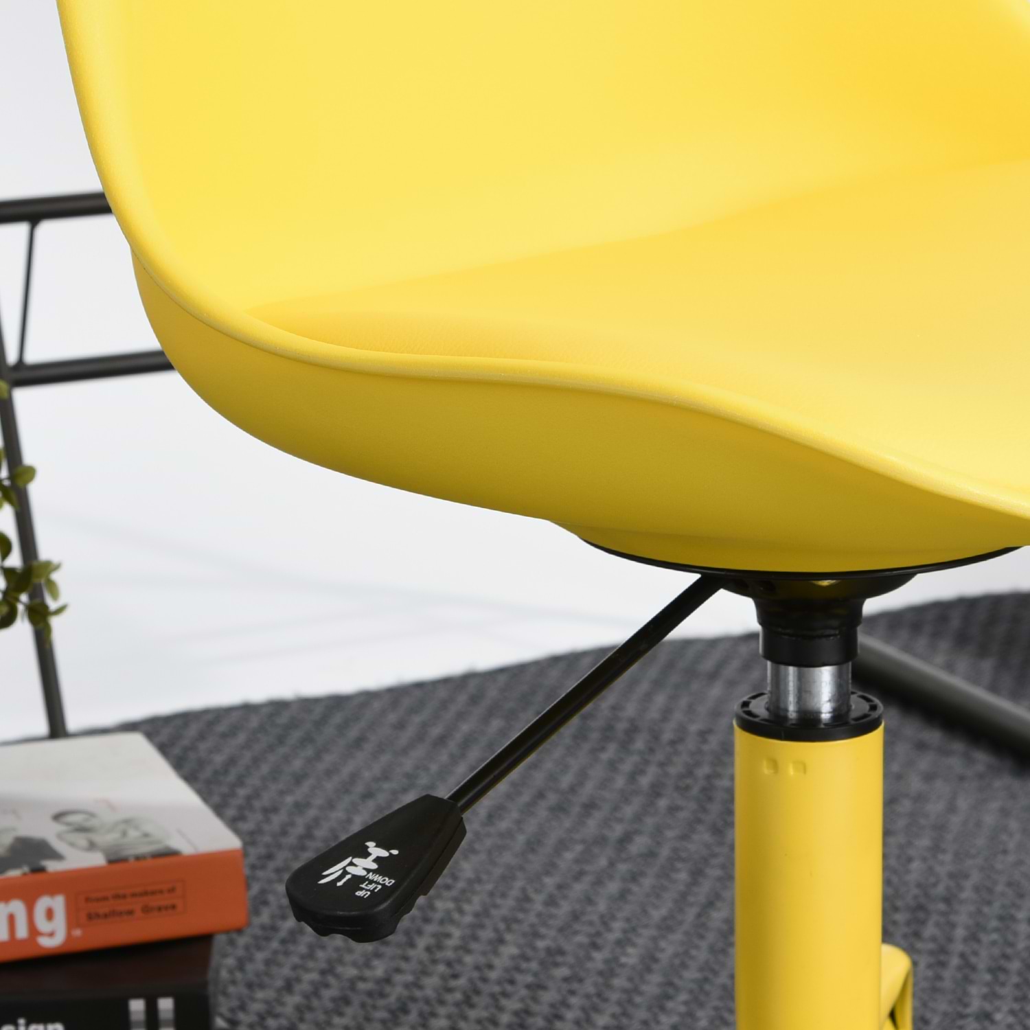 כיסא משרדי דגם BLOKHUS צבע צהוב HOMAX