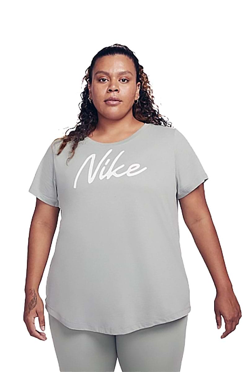 טי שירט Nike לנשים (Plus Size)