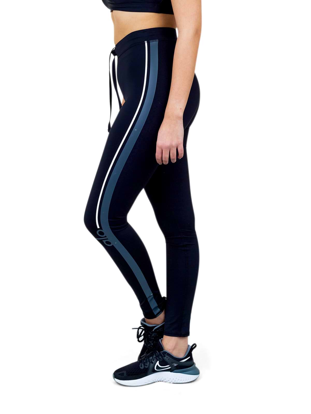 טייץ בעיצוב מותג בגדי היוגה הקליפורני Alo Yoga  לנשים