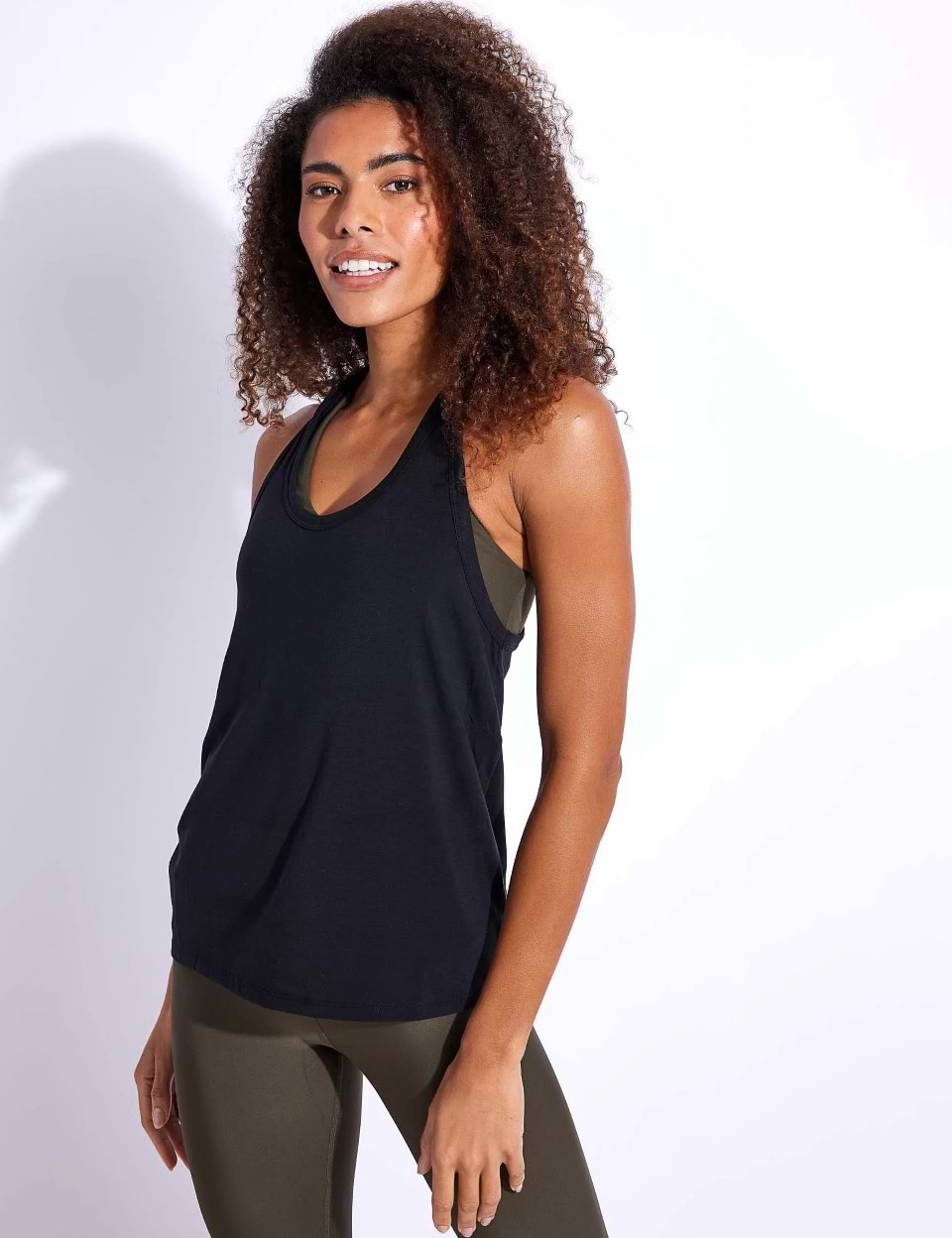 גופית Alo Yoga לנשים דגם Motion Tank