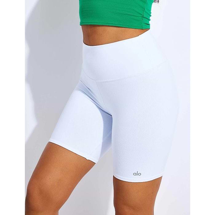 מכנסי שורט בייקר Alo Yoga לנשים דגם Airlift Legging