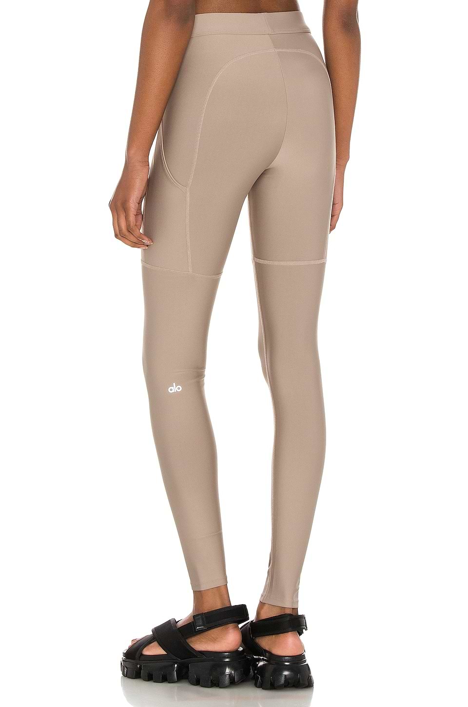טייץ גבוה Alo Yoga לנשים דגם Airlift Legging