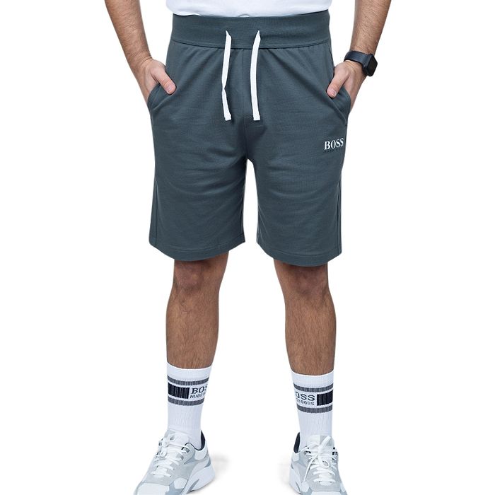 מכנסי שורט HUGO BOSS לגבר דגם Essential