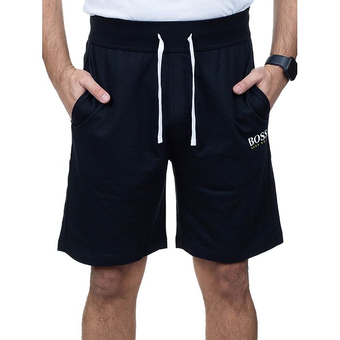 מכנסי שורט HUGO BOSS לגבר דגם Essential