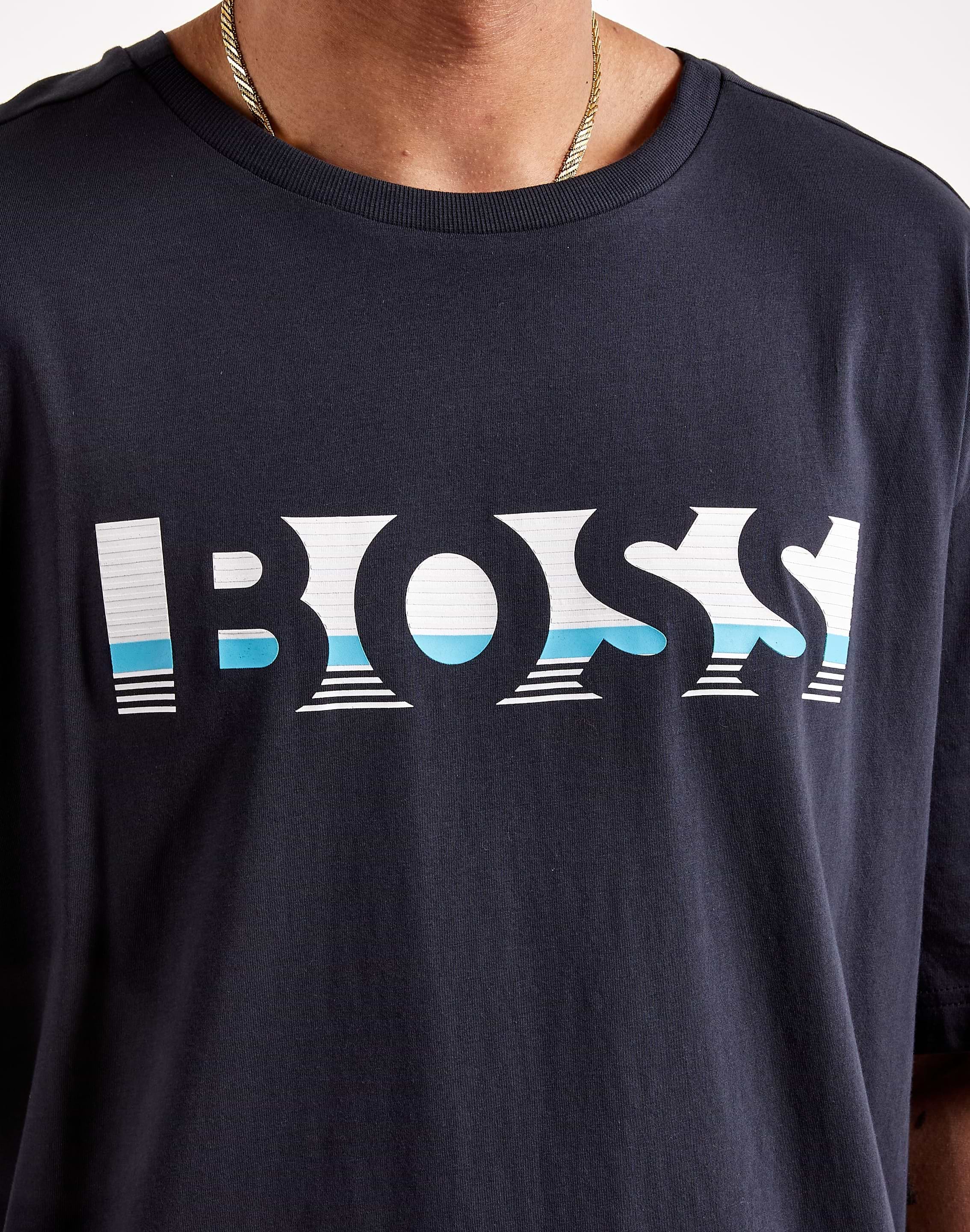 טי שירט HUGO BOSS לגבר דגם COLOUR-BLOCK LOGO
