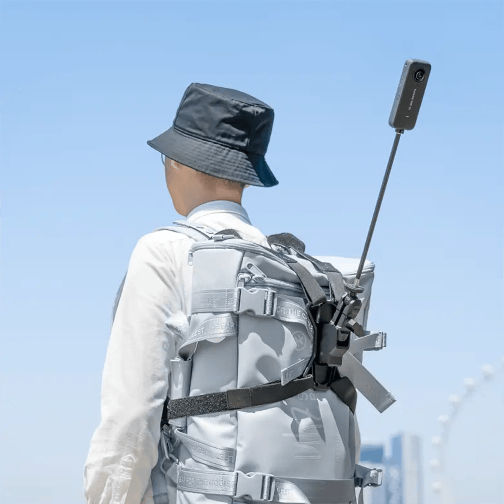 תושבת לתיק גב Insta360 Third-Person Backpack Mount - צבע שחור שנה אחריות ע