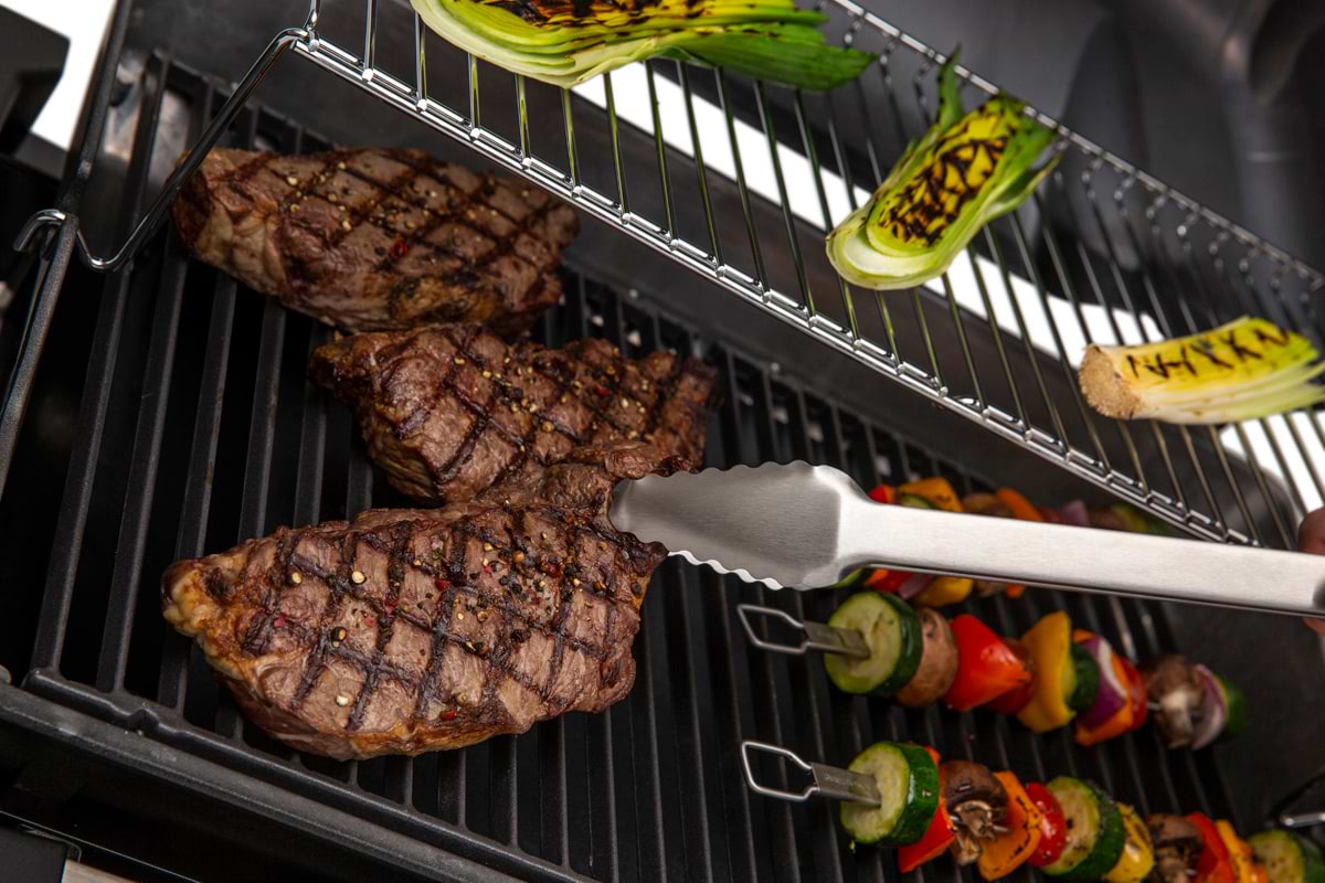 גריל גז 3 מבערים בעוצמת 24,000 BTU דגם Broil King Gem 310