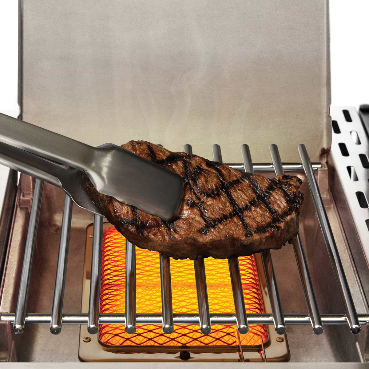 גריל גז 4 מבערים Baron s 490 IR עם כירת צד ושיפוד Broil King 64,000 BTU