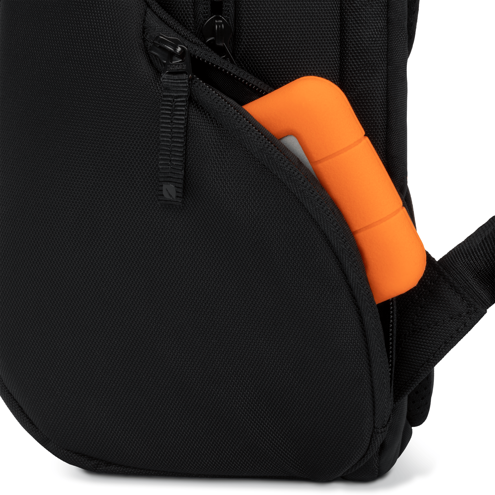 תיק גב למחשב נייד Incase ICON Slim Pack Navy Blue - צבע כחול שנה אחריות ע