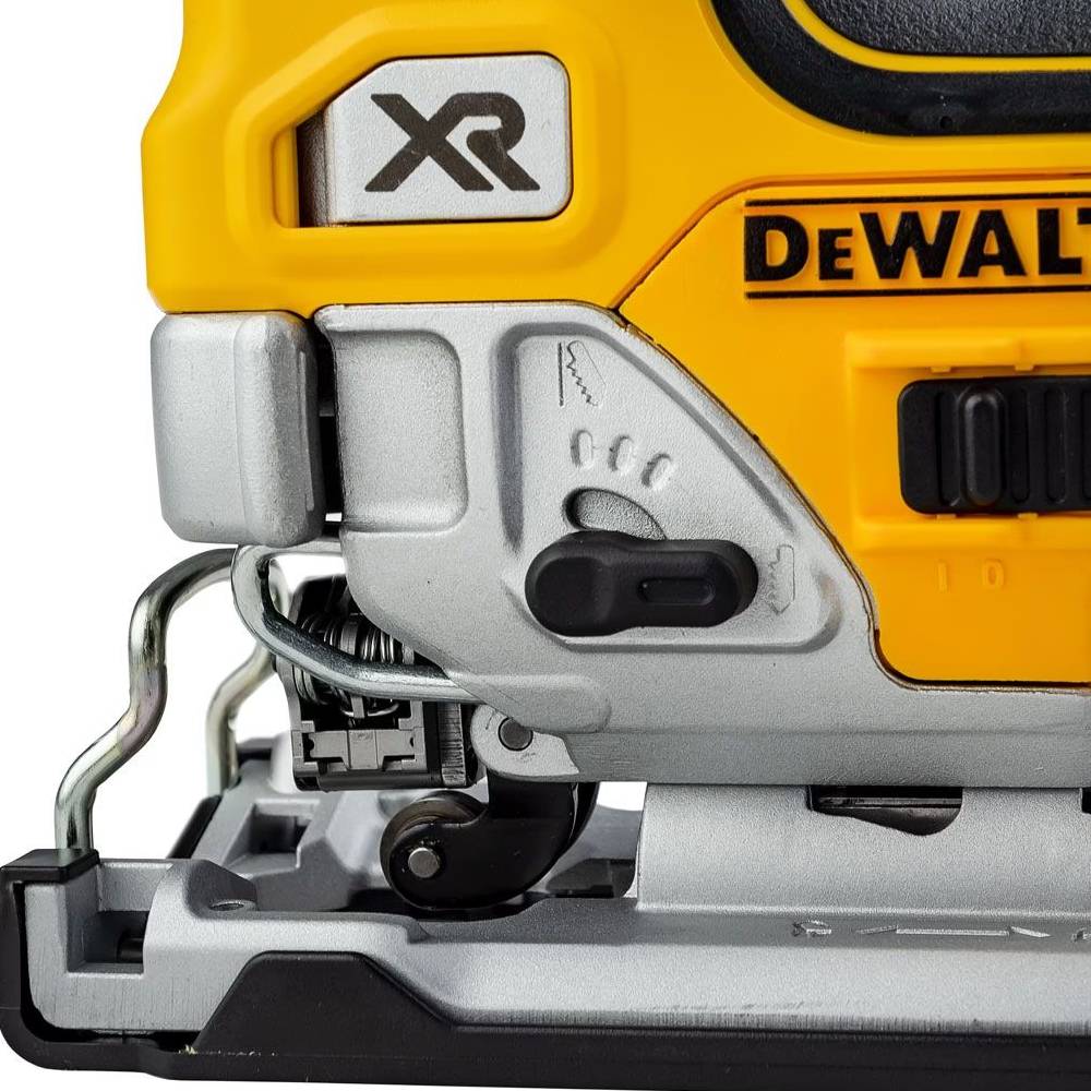 מסור אנכי ג'קסון XR 18/20V  בראשלס אחיזת עם 2 סוללות 5AH ומטען  DeWalt DCS335P2-5AH