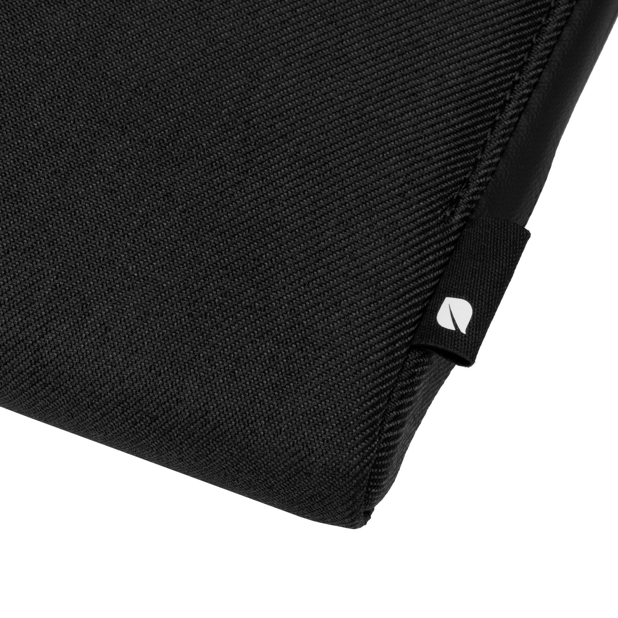 תיק מעטפה למחשב נייד Incase Facet Sleeve for MacBook Pro 16'' 2021 in Recycled Twill - צבע שחור שנה אחריות ע