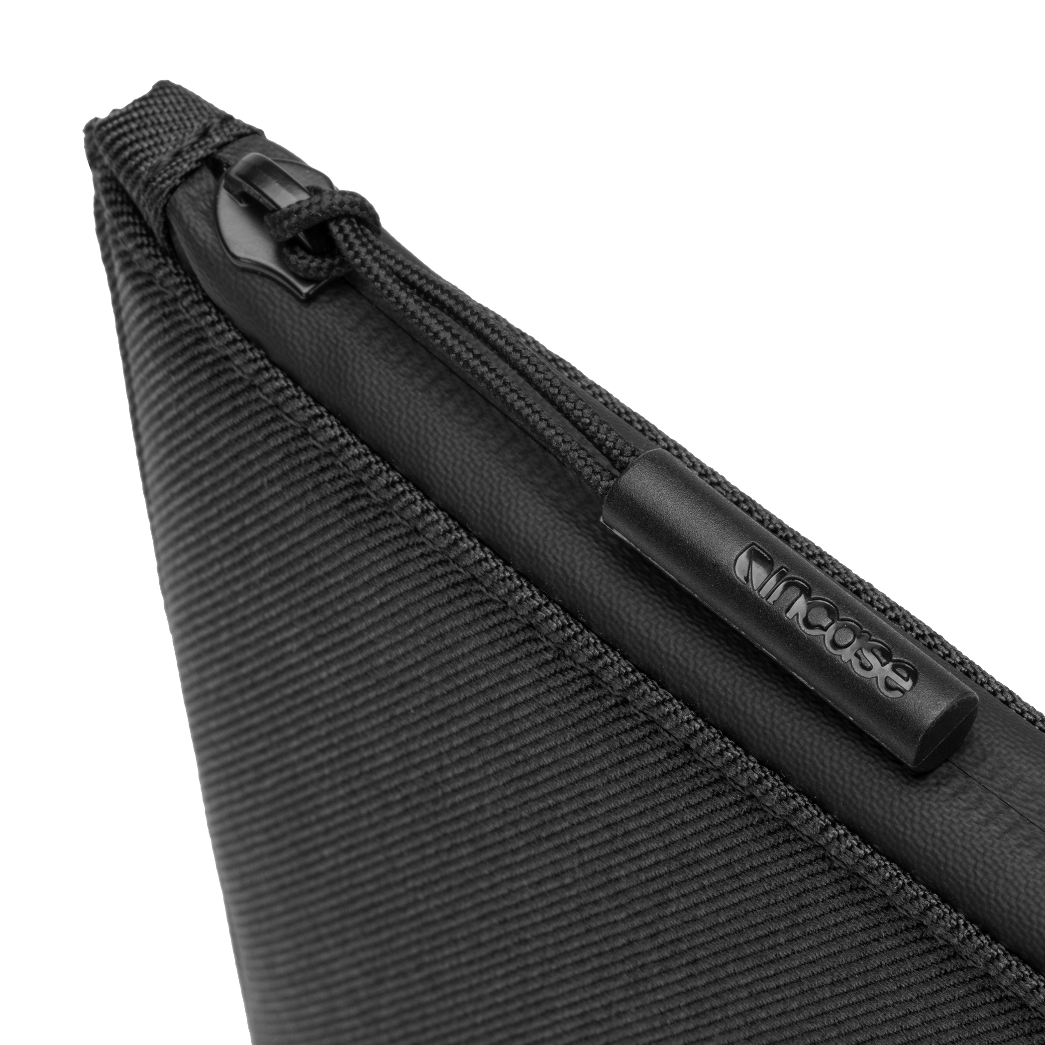 תיק מעטפה למחשב נייד Incase Facet Sleeve for MacBook Pro 16'' 2021 in Recycled Twill - צבע שחור שנה אחריות ע