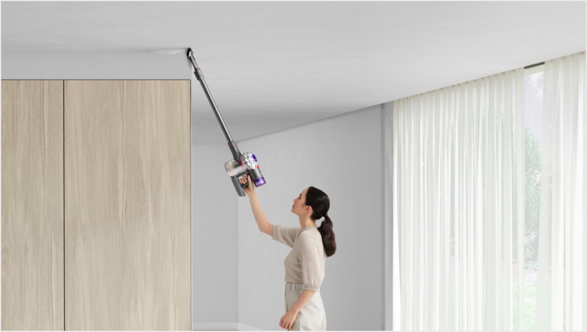 שואב אבק Dyson V8 Absolute New - שנתיים אחריות ע"י היבואן הרשמי