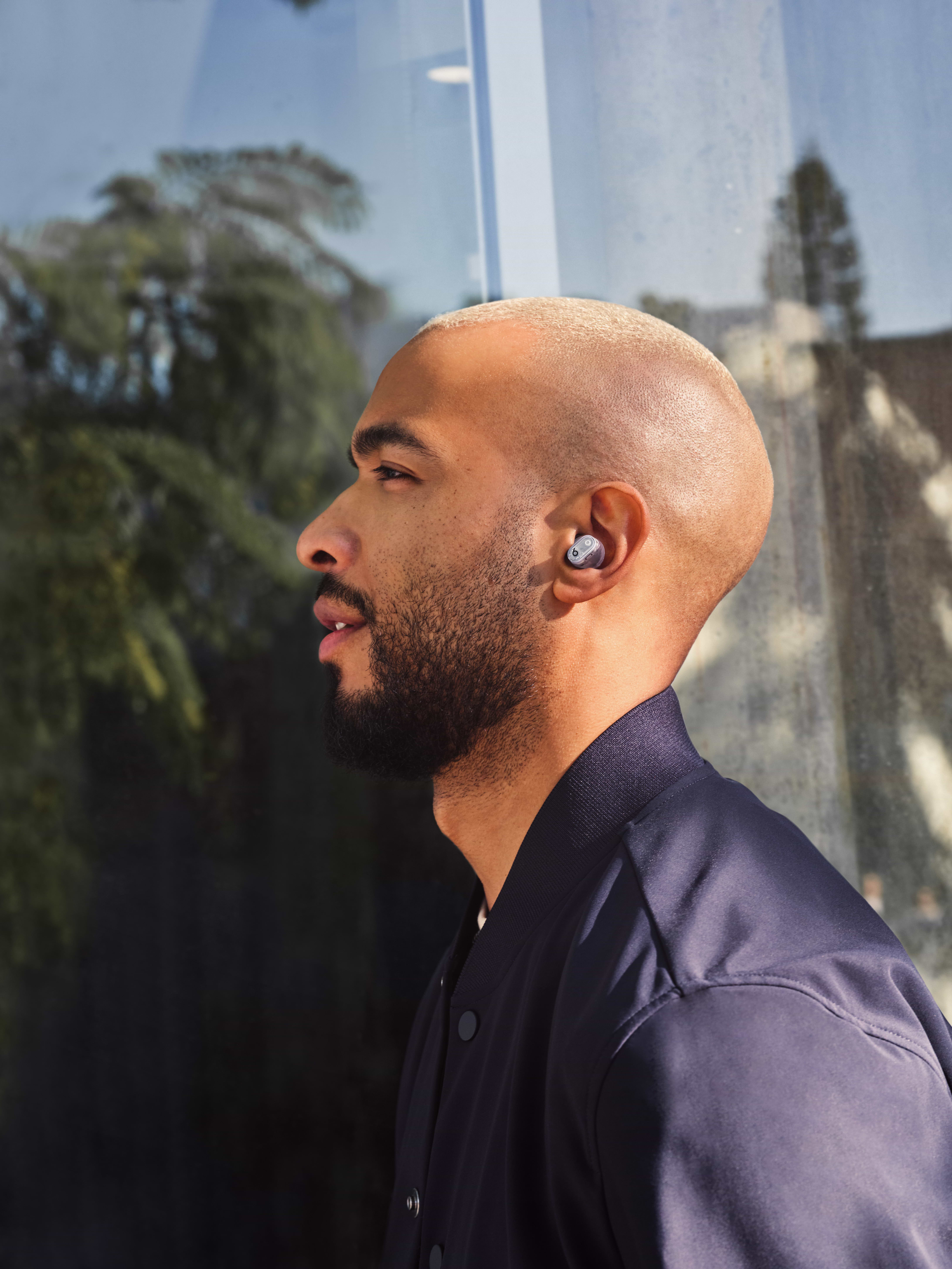 אוזניות Apple Beats Studio Buds+ True Wireless - בצבע שקוף שנה אחריות ע״י יבואן רשמי