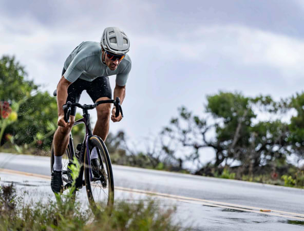 מחשבון רכיבה Garmin Edge 840 Solar - צבע שחור שנתיים אחריות ע"י היבואן הרשמי