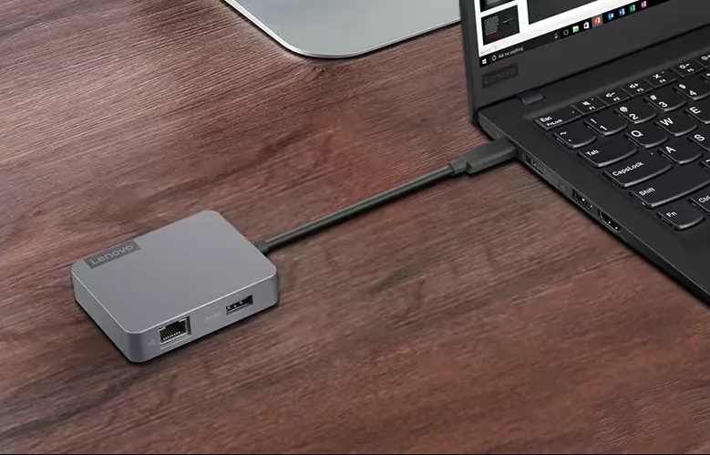 מתאם Lenovo USB-C Travel Hub GEN2 - צבע אפור שנה אחריות ע"י יבואן הרשמי
