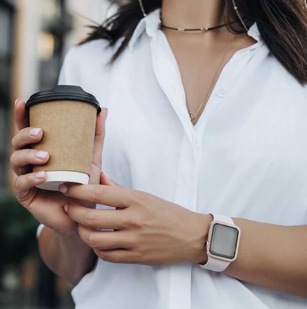 רצועות שעון ומגן מסך Skech ל Apple Watch 7 44mm - צבע צהוב שנה אחריות ע"י היבואן הרשמי