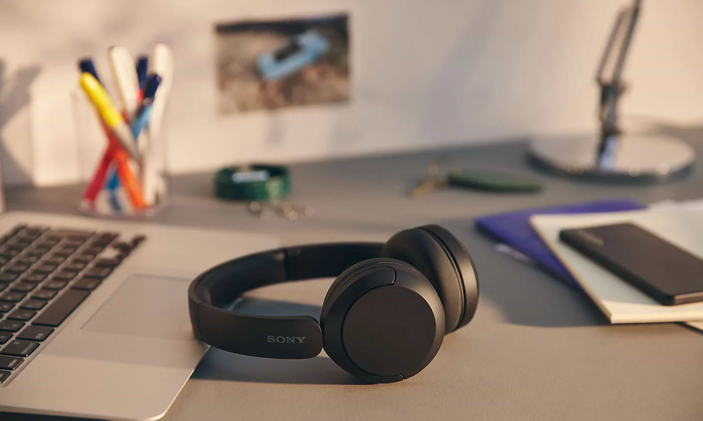 אוזניות אלחוטיות Sony Wh-CH520B BT - צבע שחור שנה אחריות ע"י היבואן הרשמי
