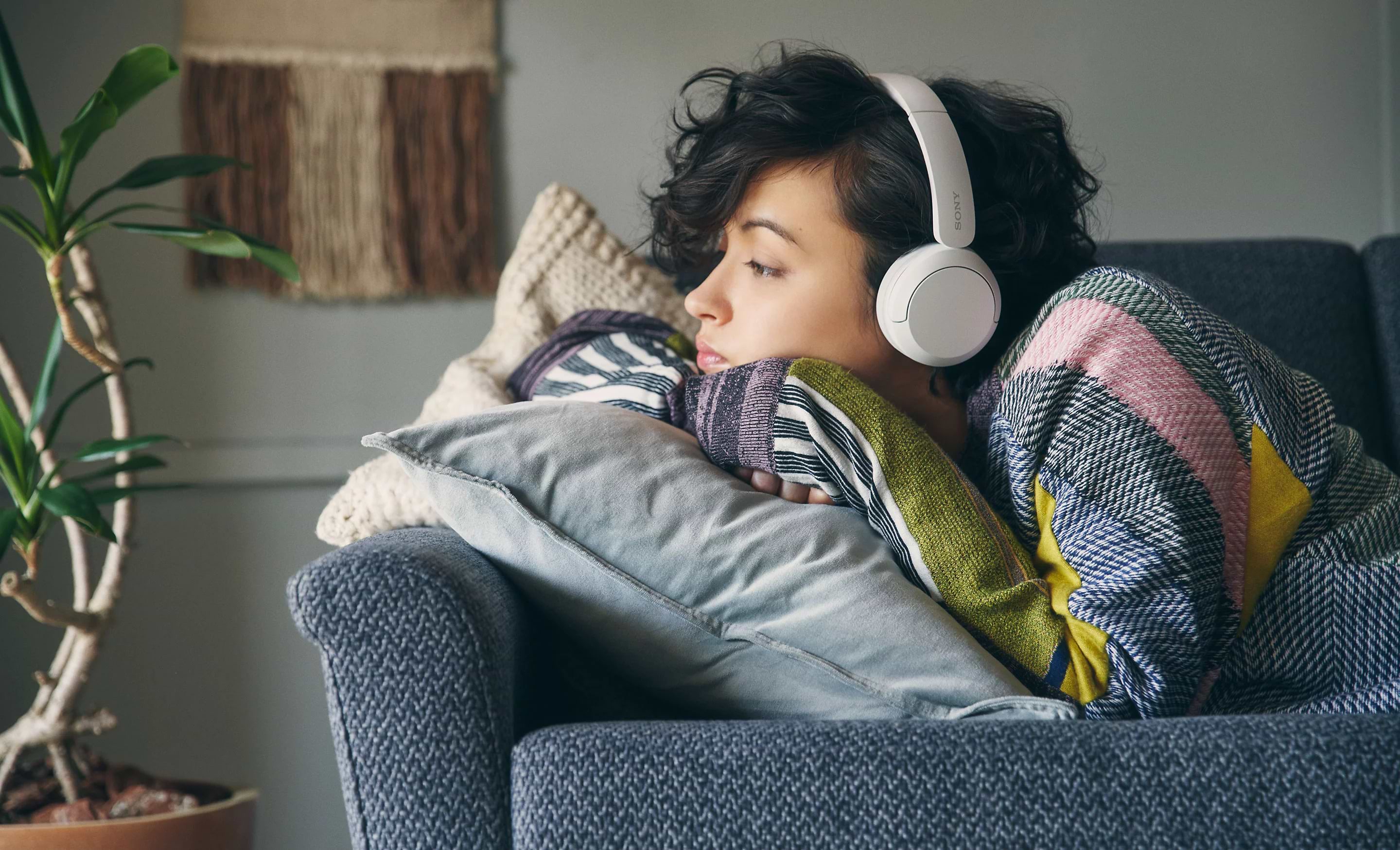 אוזניות אלחוטיות Sony Wh-CH520B BT - צבע שחור שנה אחריות ע"י היבואן הרשמי