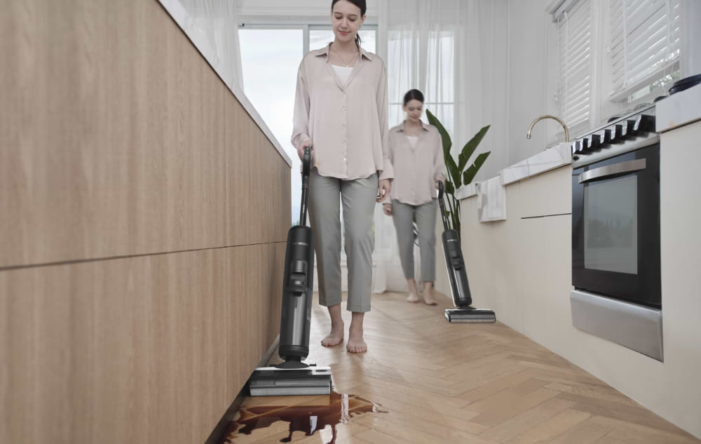 שואב ושוטף רצפות אלחוטי חכם Tineco Floor One S6 FlashDry - שנתיים אחריות ע"י היבואן הרשמי 
