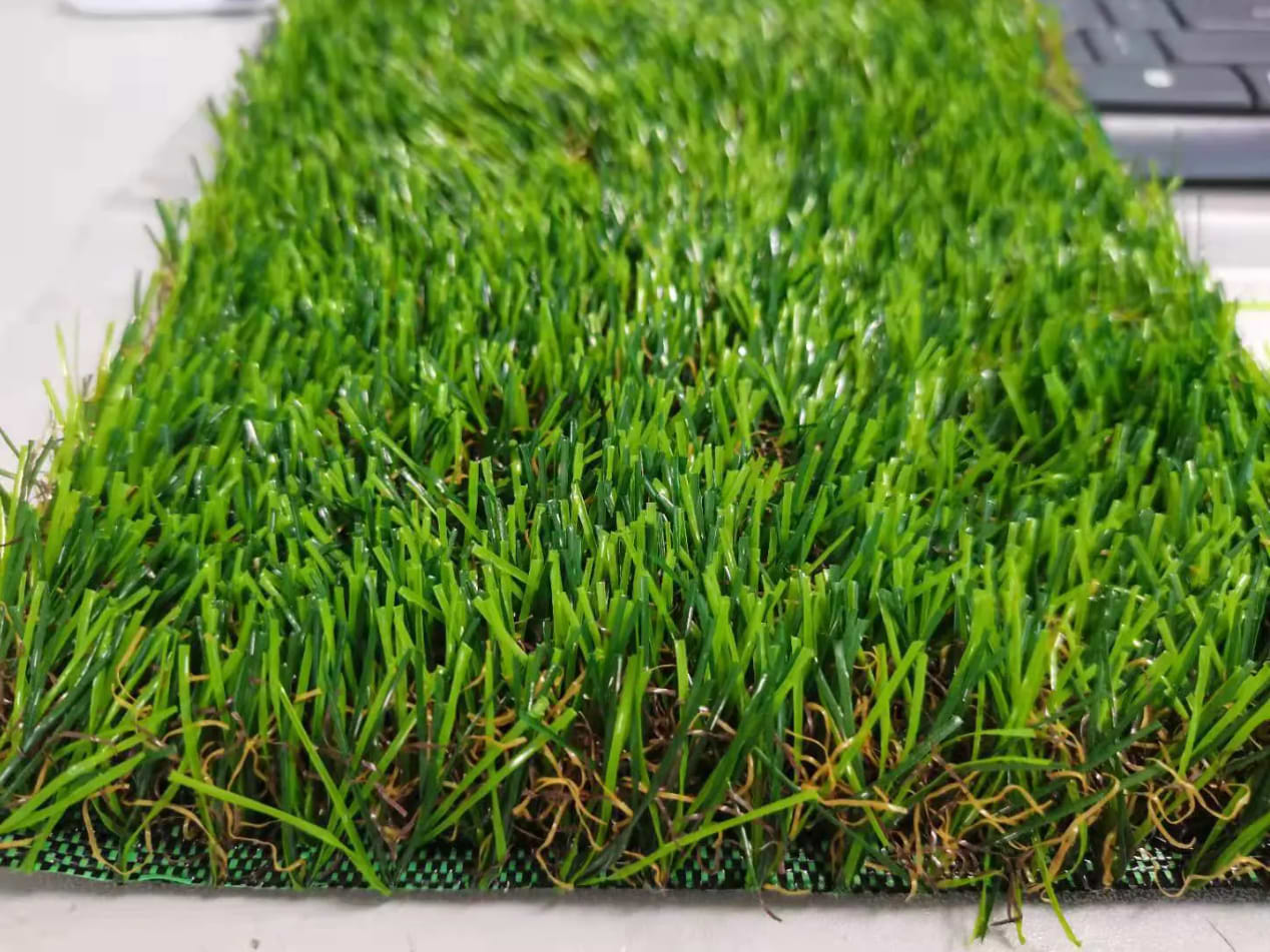 דשא סינטטי פלטינום 28 מ''מ מידה 200/200 ס''מ BuyCarpet