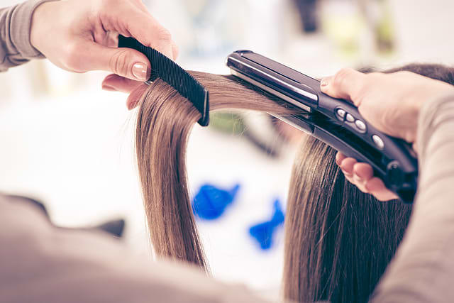 Hair straightener vs hair straightening brush: Which is better ? | Croma  Unboxed