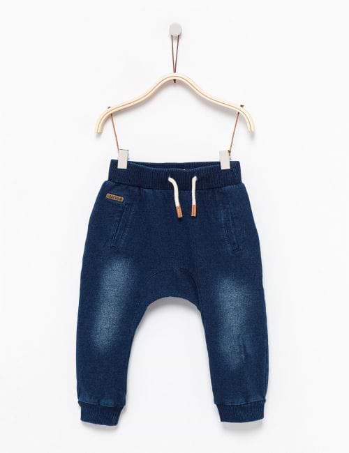 מכנסיים במראה ג’ינס עם כיסים