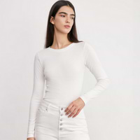 נערות - חולצות בית ספר